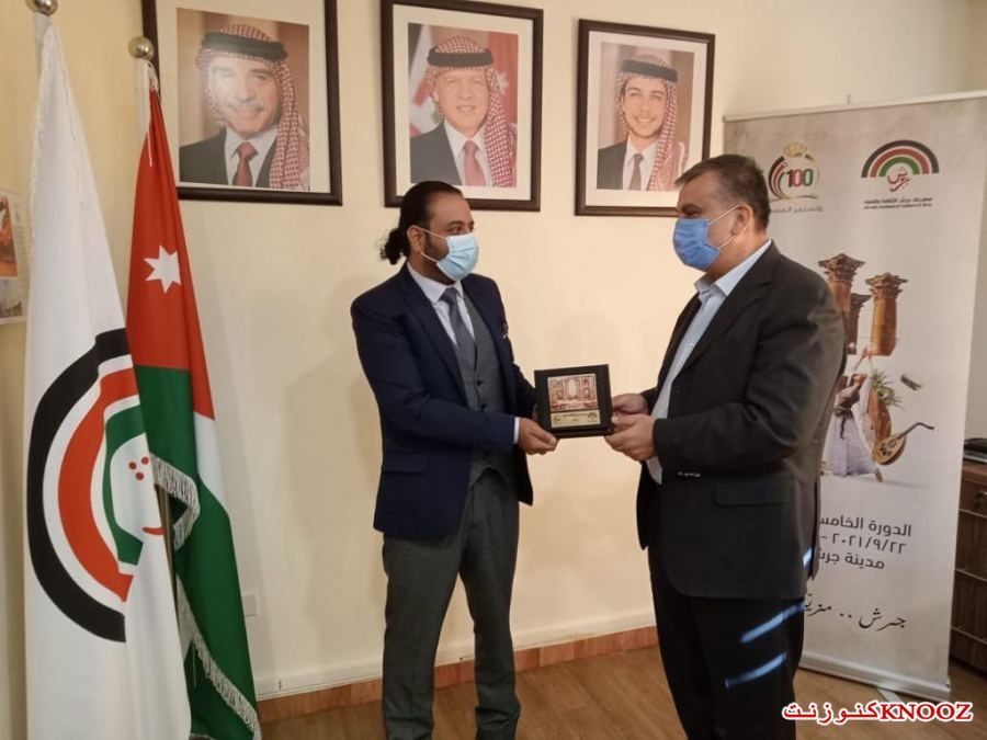 مازن قعوار يكرّم الشاعر اليمني جبر بعداني